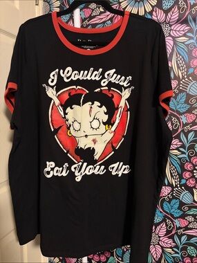 Betty Boop Black Tee with Red Trim and Heart Graphic